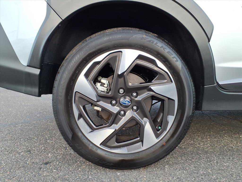 Used 2025 Subaru Crosstrek 2.5i Limited w/ Crosstrek Mirror Package image 7