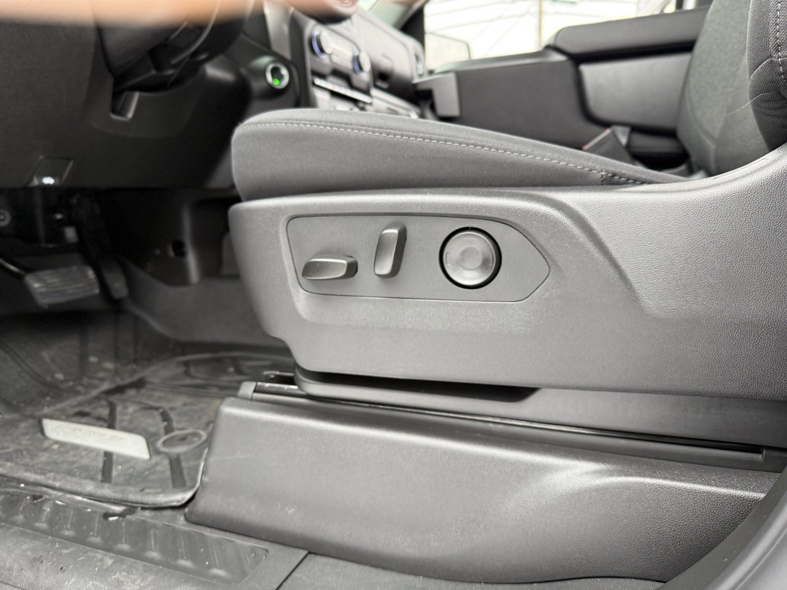 New 2026 Chevrolet Silverado 1500 Custom w/ Turbomax Blackout Package image 28