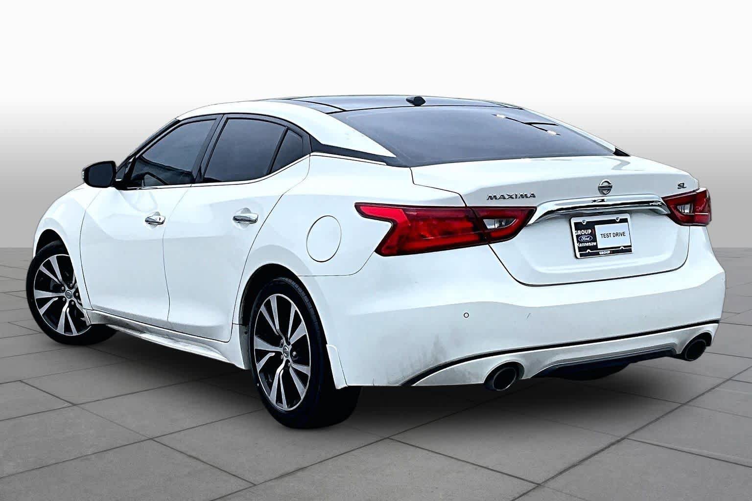 Used 2018 Nissan Maxima 3.5 SL w/ Interior Lighting Package FWD image 12