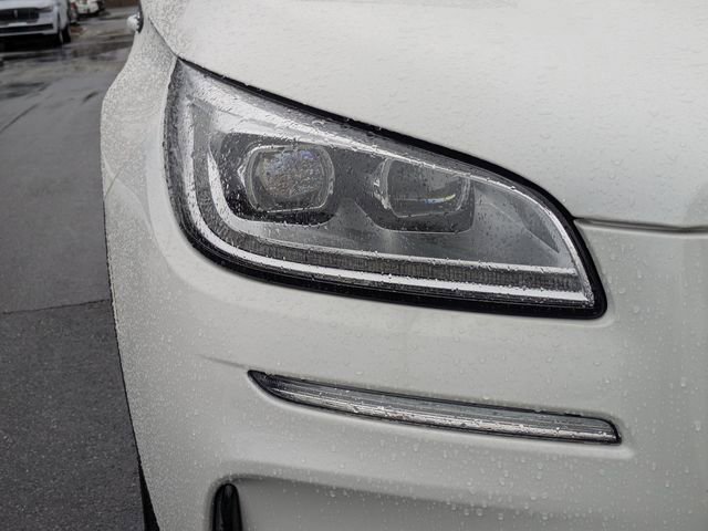 New 2026 Lincoln Corsair Reserve image 9