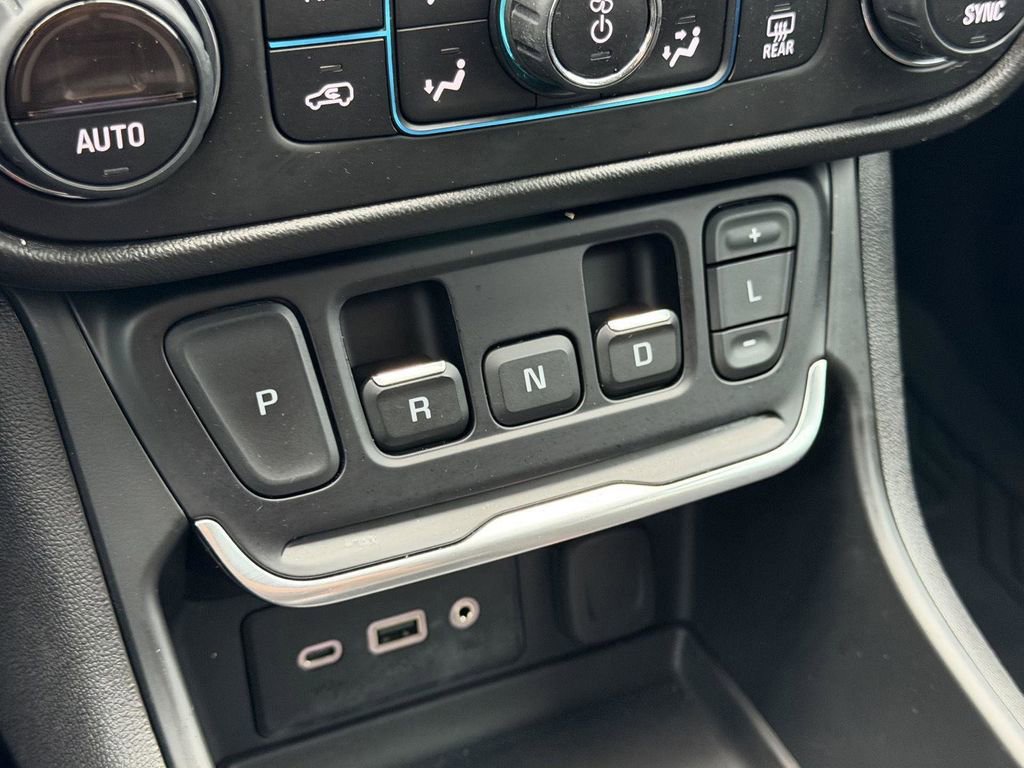 Used 2020 GMC Terrain SLE w/ Driver Convenience Package AWD/4WD image 21