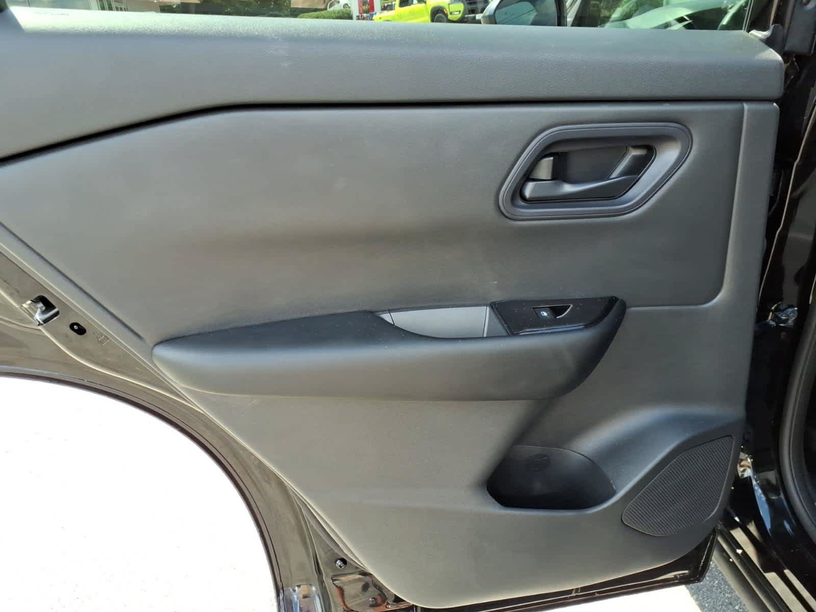 Certified 2024 Nissan Rogue S AWD/4WD image 12