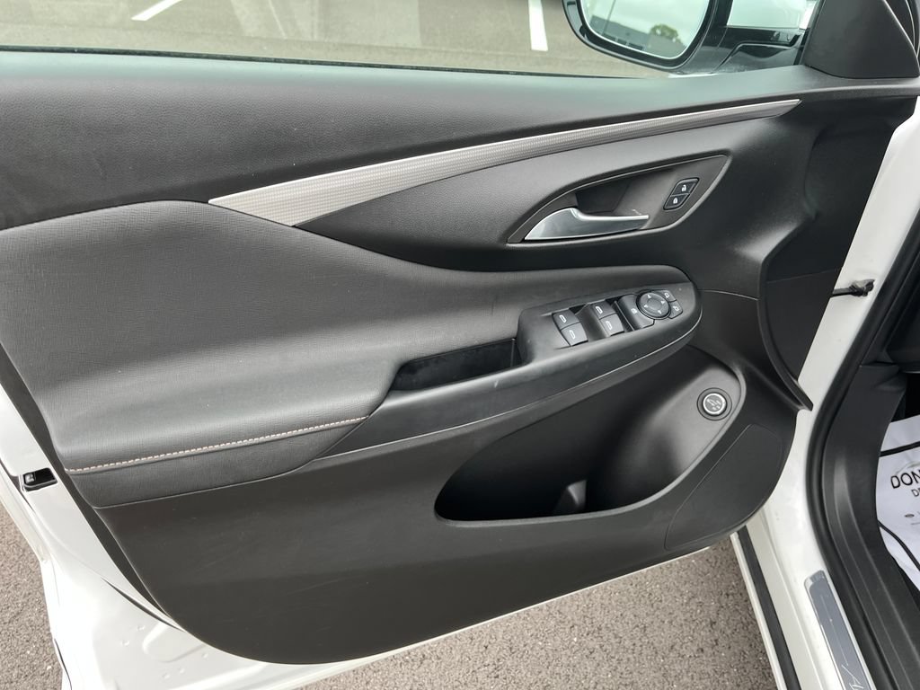 Used 2024 Buick Envista Avenir FWD image 11