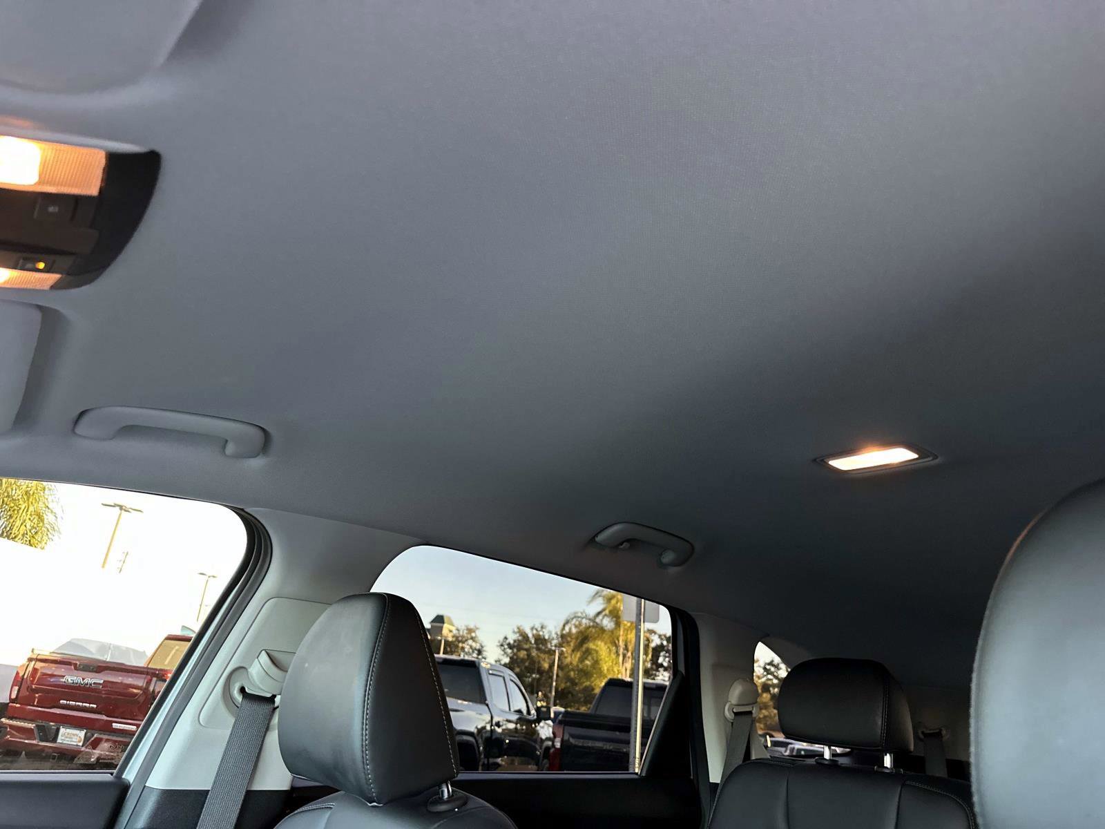 Used 2025 Kia Sorento EX image 22