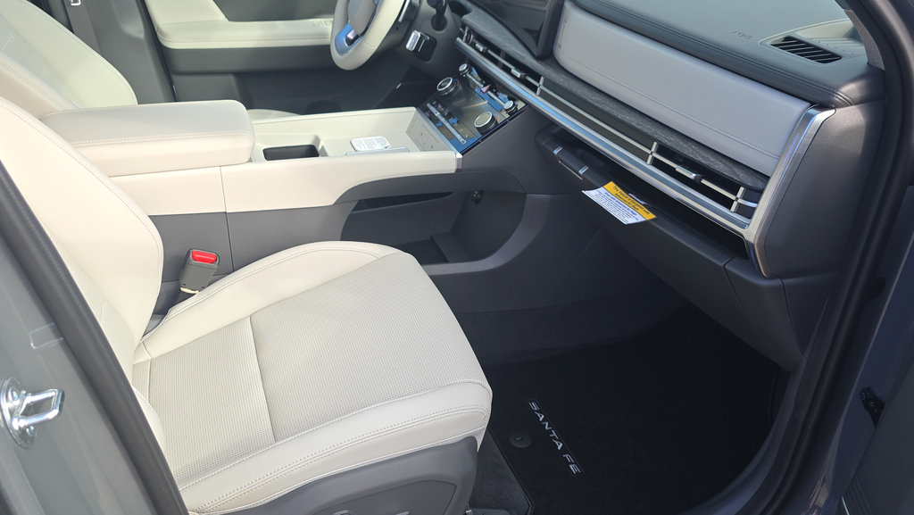 New 2026 Hyundai Santa Fe Limited AWD/4WD image 13