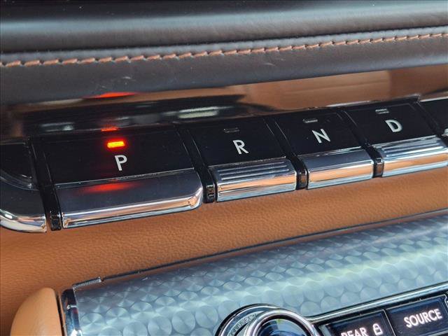 Used 2023 Lincoln Aviator Black Label w/ Dynamic Handling Package AWD/4WD image 12