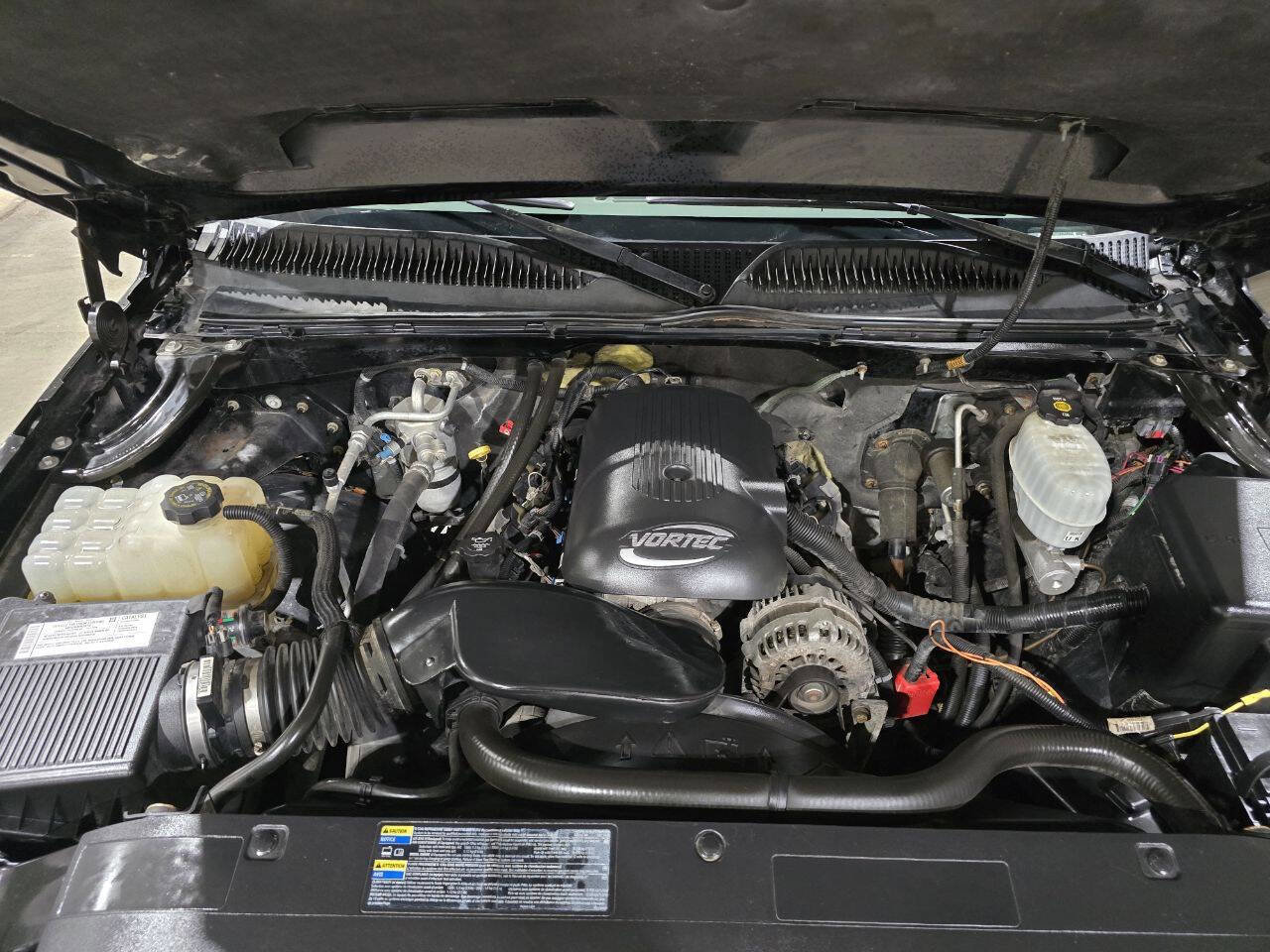 Used 2007 Chevrolet Silverado 2500 LT w/ Snow Plow Prep Package image 42