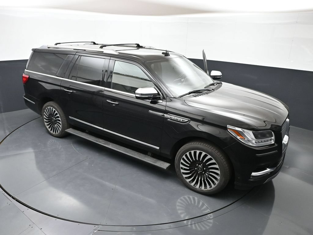 Used 2020 Lincoln Navigator L Black Label w/ Cargo Convenience Package AWD/4WD image 45