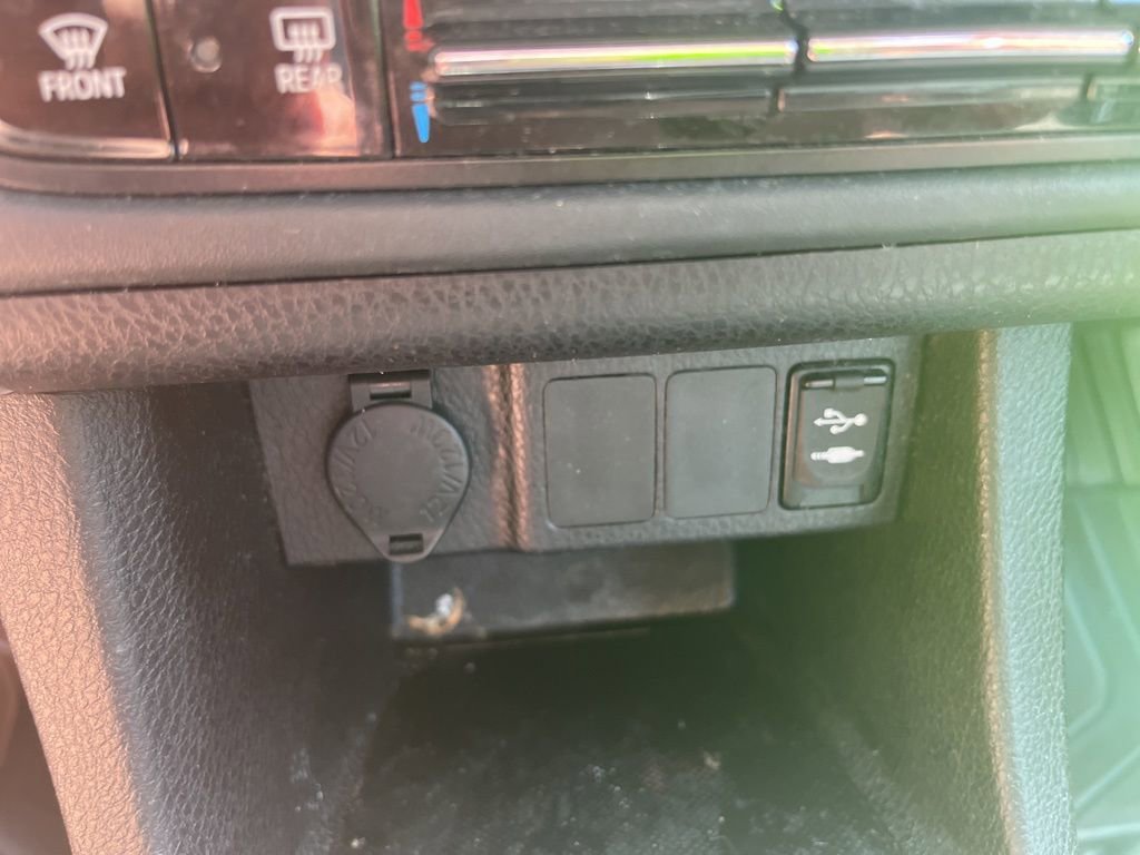 Used 2019 Toyota Corolla LE FWD image 22