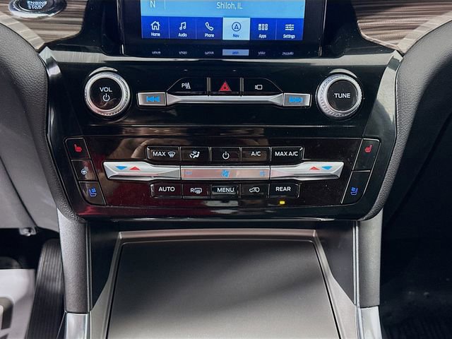 Used 2023 Ford Explorer Limited w/ Limited Technology Package image 16