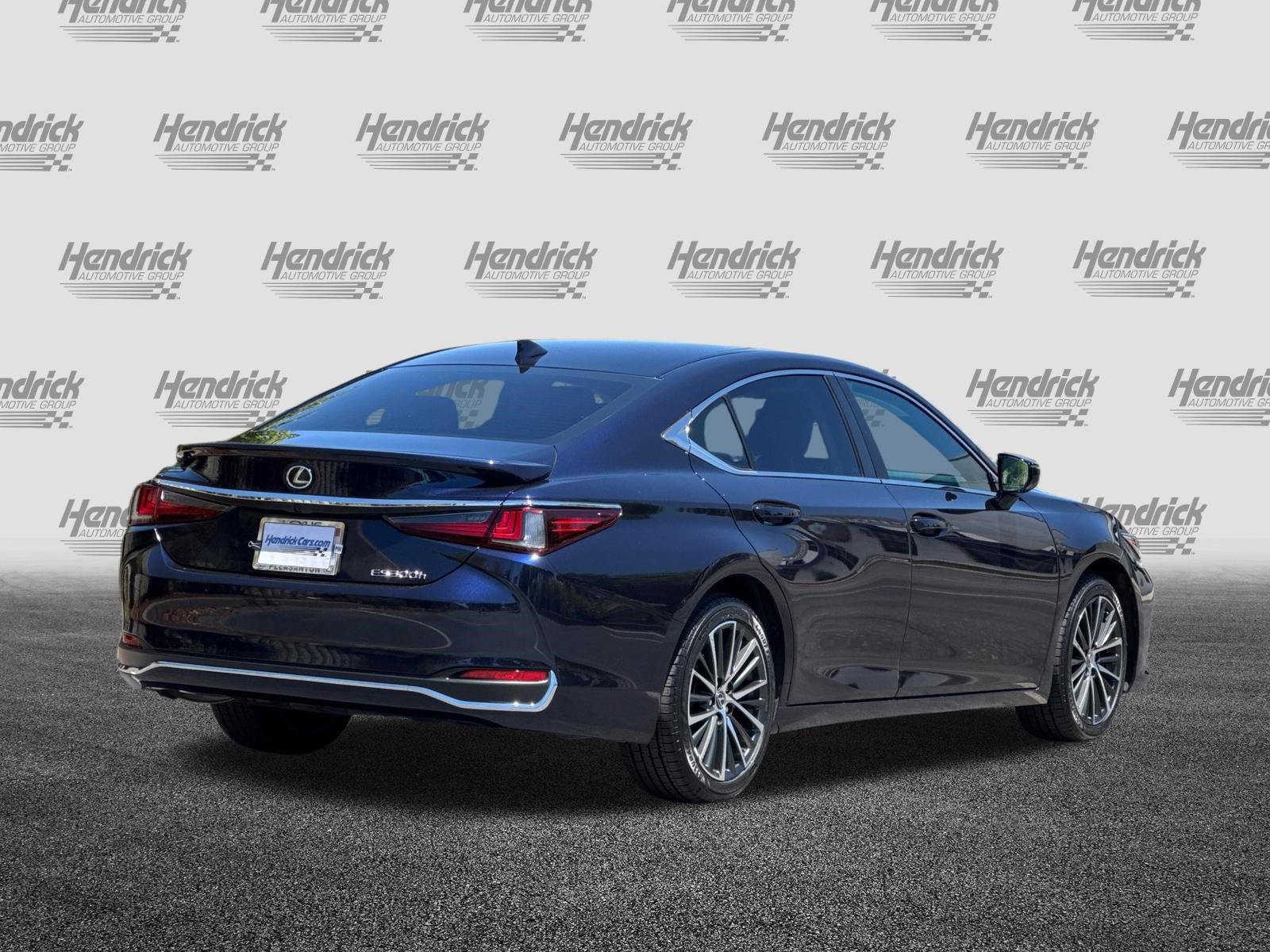 Certified 2024 Lexus ES 300h w/ Premium Package FWD image 5