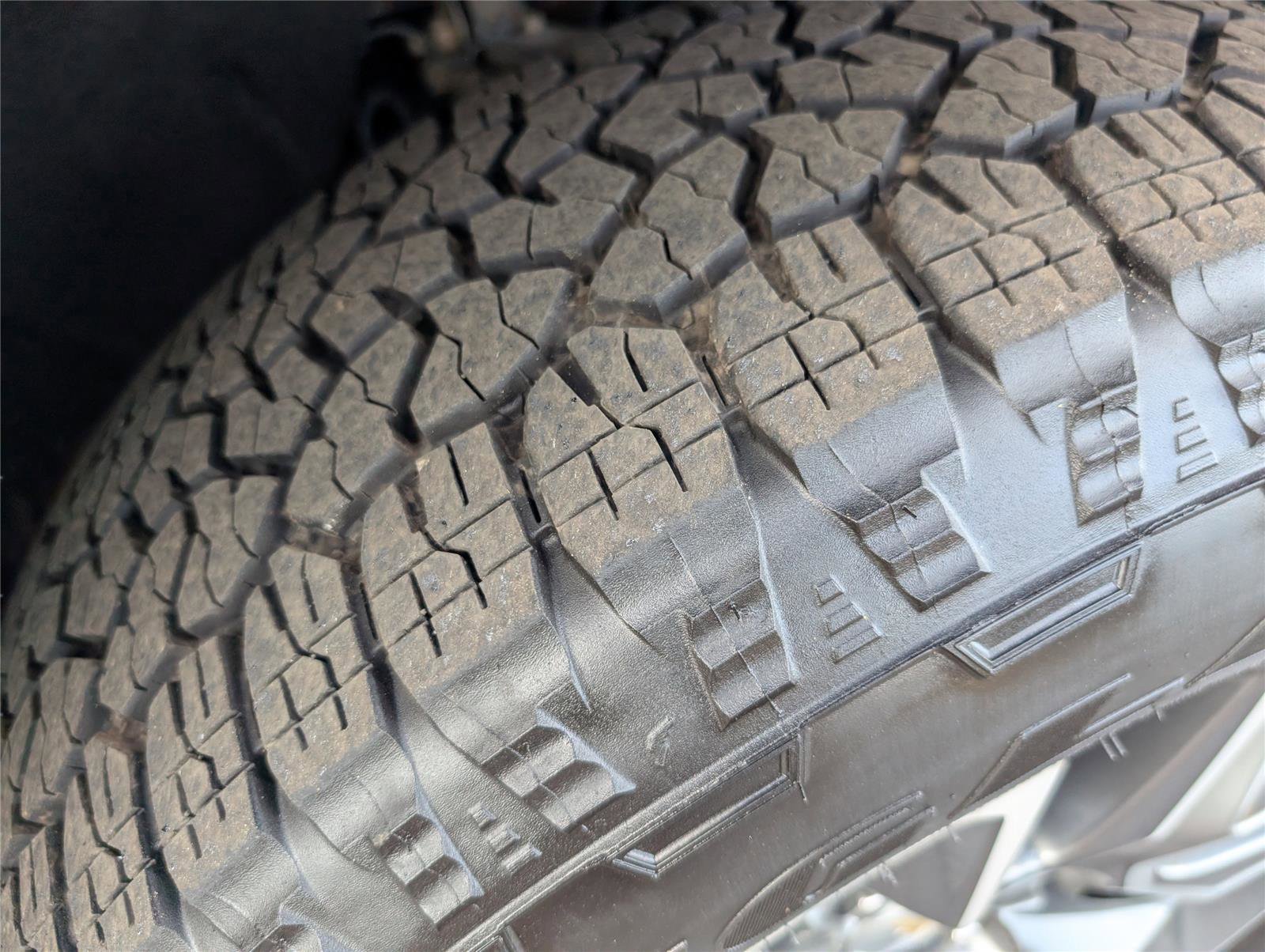 Used 2023 Chevrolet Silverado 1500 LT image 42