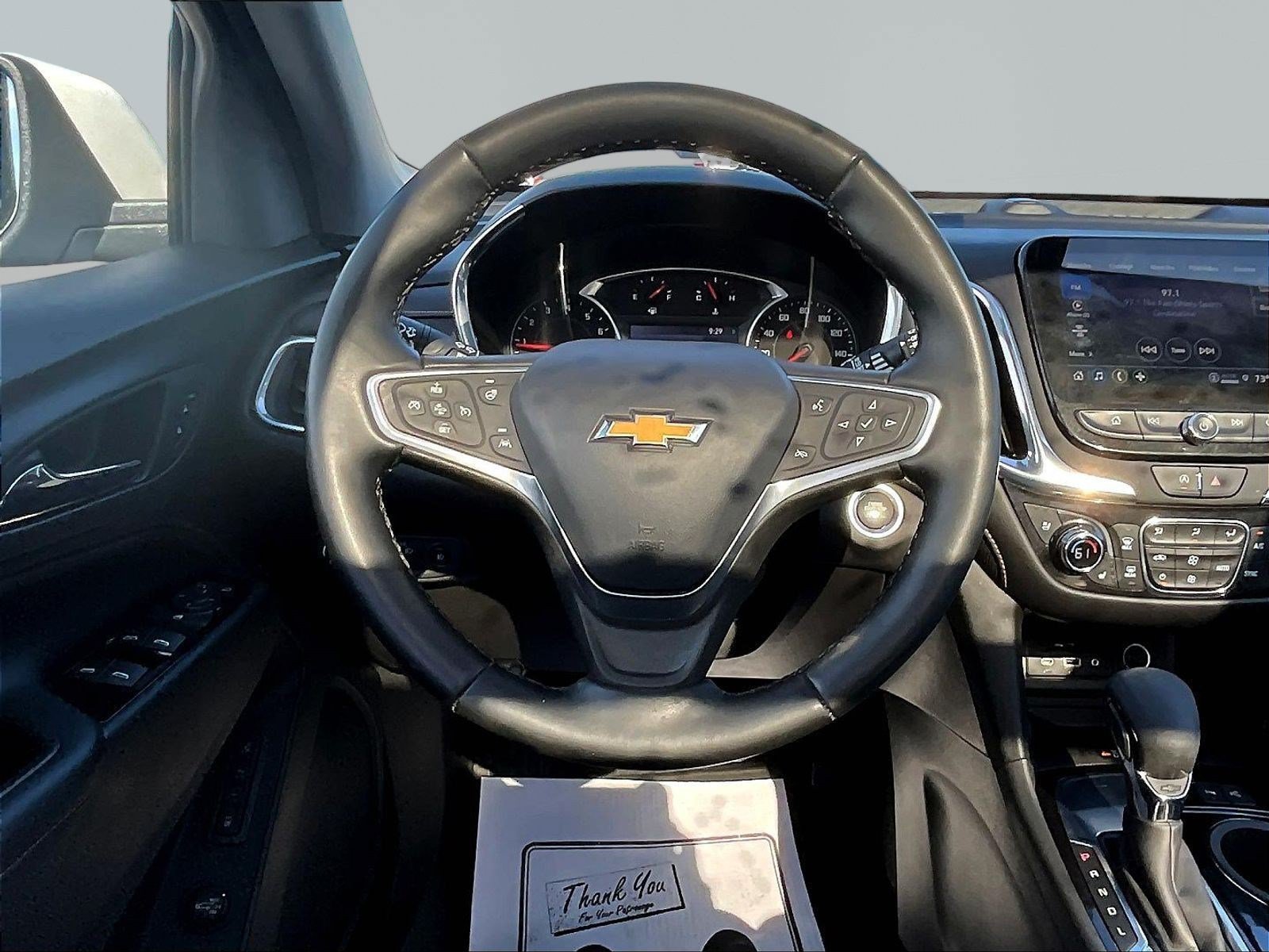 Used 2023 Chevrolet Equinox Premier FWD image 8