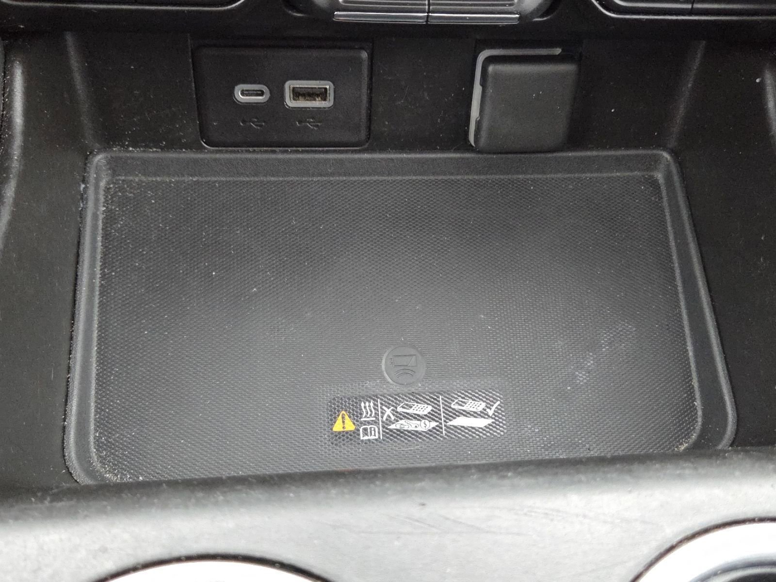 Used 2021 Chevrolet Tahoe Z71 w/ Z71 Signature Package image 15