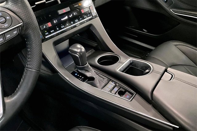 Used 2021 Toyota Avalon XLE w/ Moonroof Package image 18