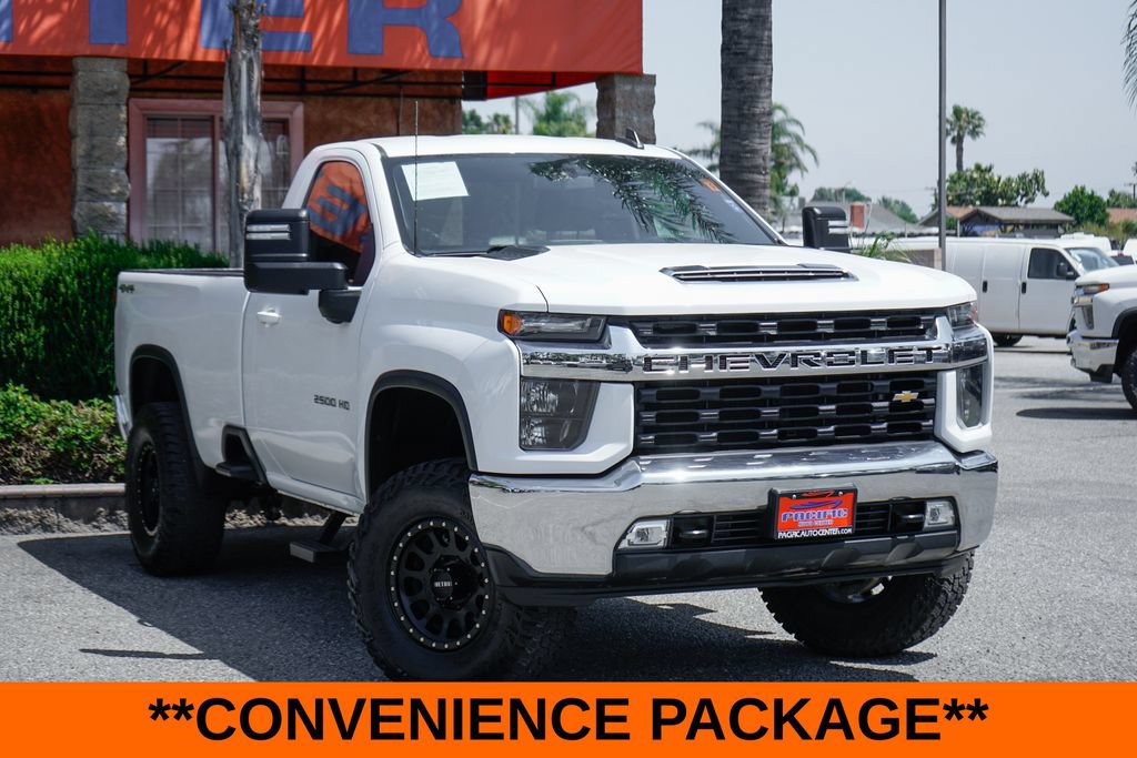 Used 2022 Chevrolet Silverado 2500 LT w/ Convenience Package AWD/4WD image 2