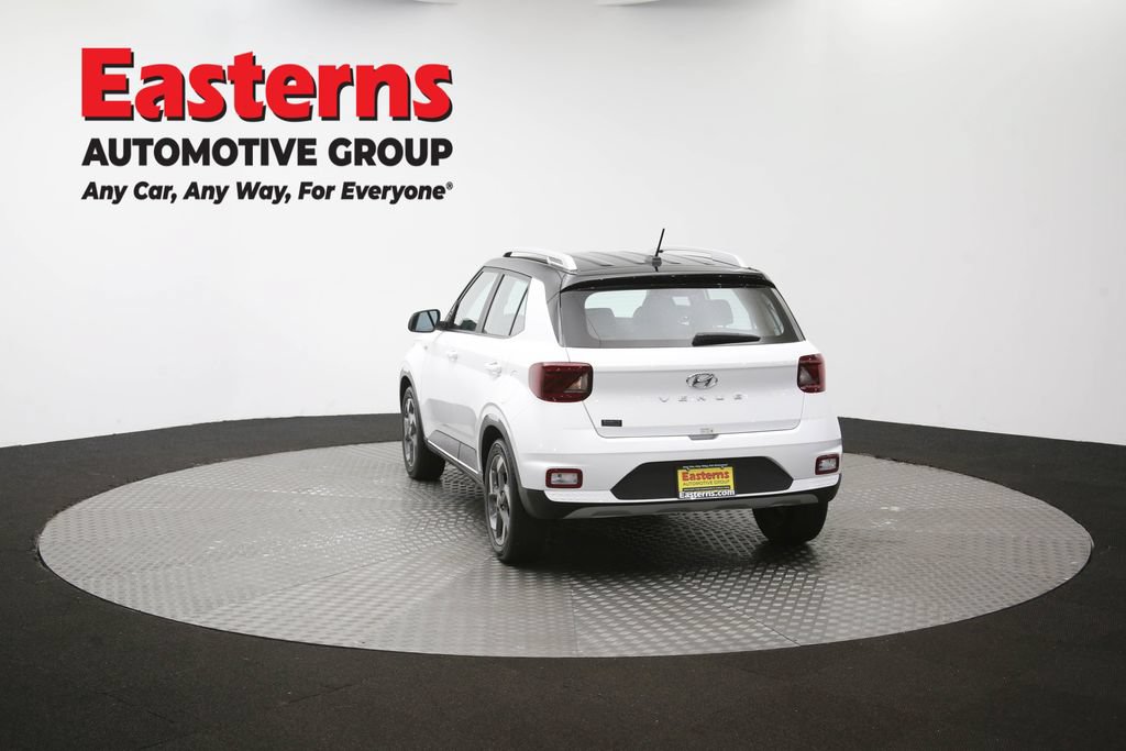 Used 2025 Hyundai Venue Limited FWD image 65