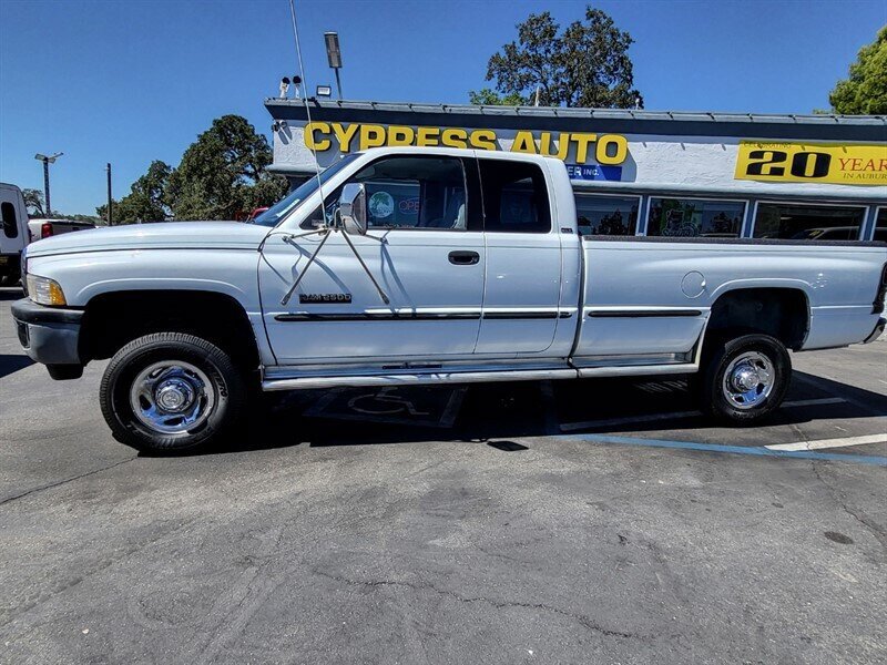 Used 1999 Dodge Ram 2500 Truck 4x4 Quad Cab image 2