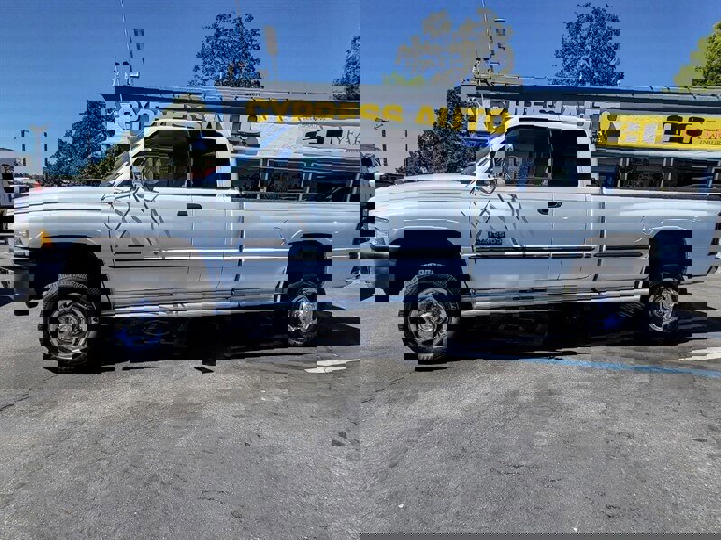 Used 1999 Dodge Ram 2500 Truck 4x4 Quad Cab image 2