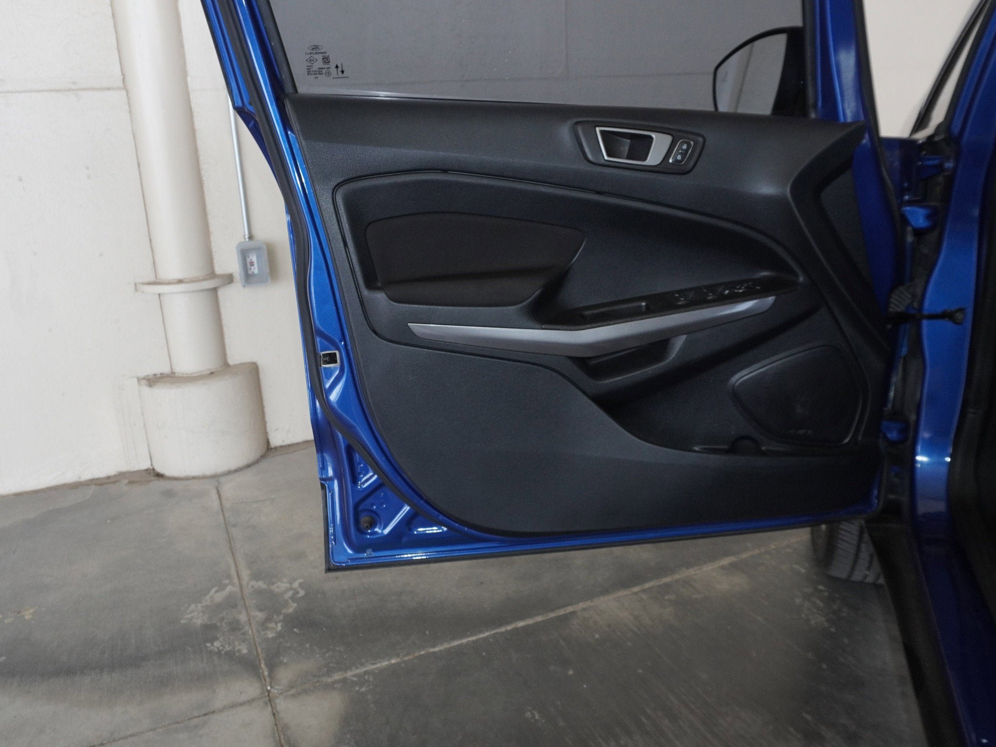 Used 2022 Ford EcoSport SE w/ SE Convenience Package image 36