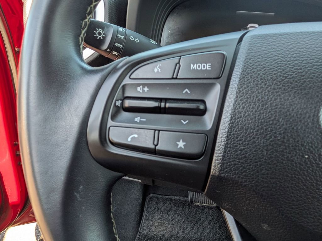 Certified 2023 Hyundai Venue Limited image 16