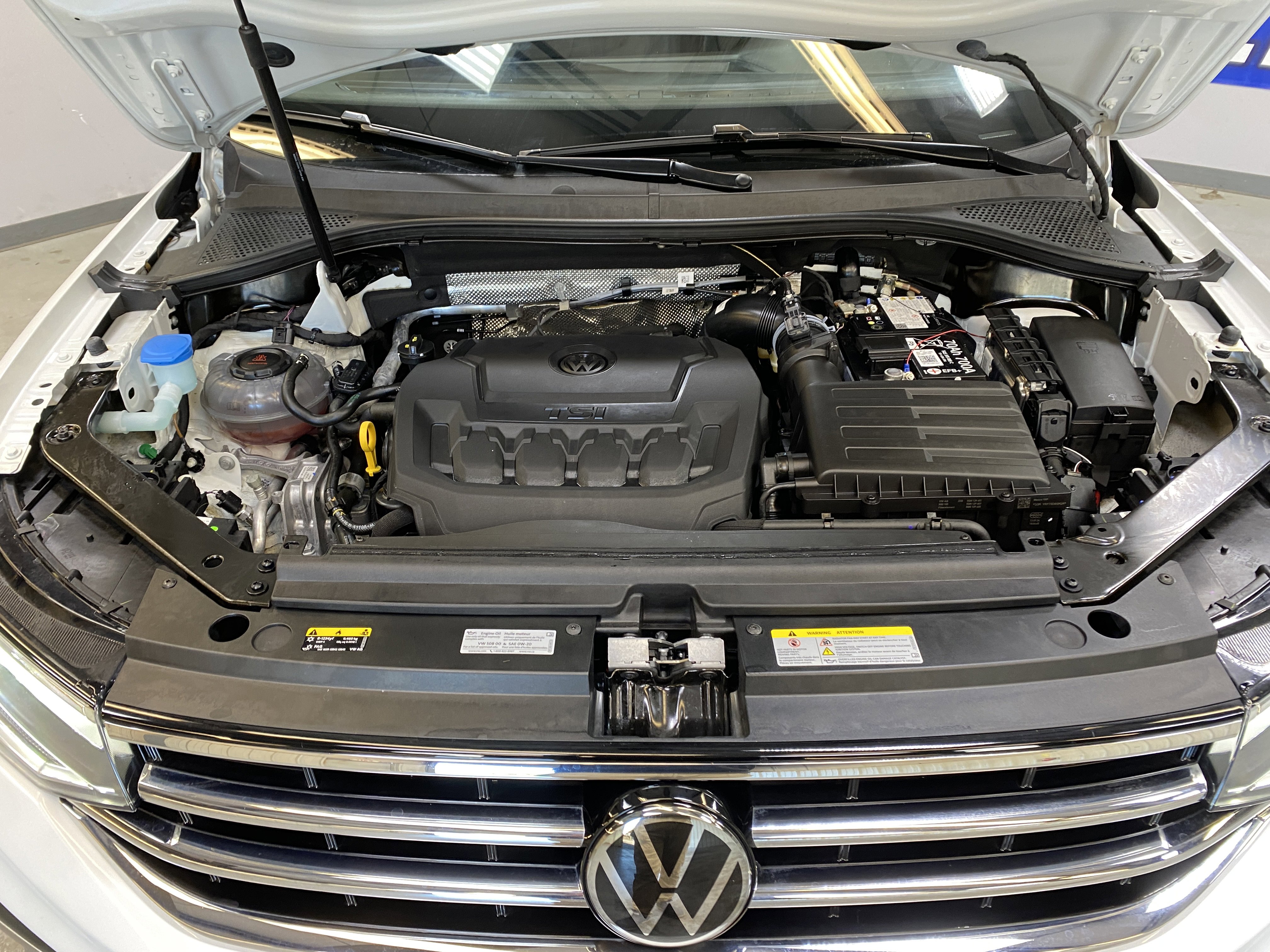 Used 2024 Volkswagen Tiguan SE image 9