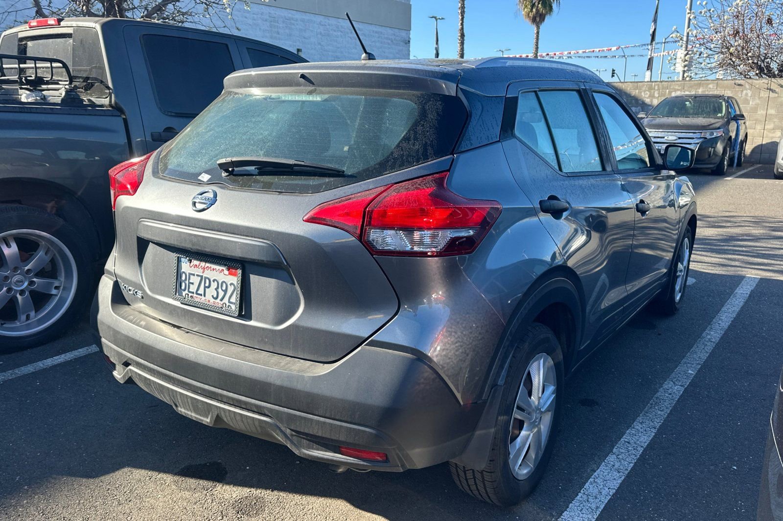 Used 2018 Nissan Kicks S image 5
