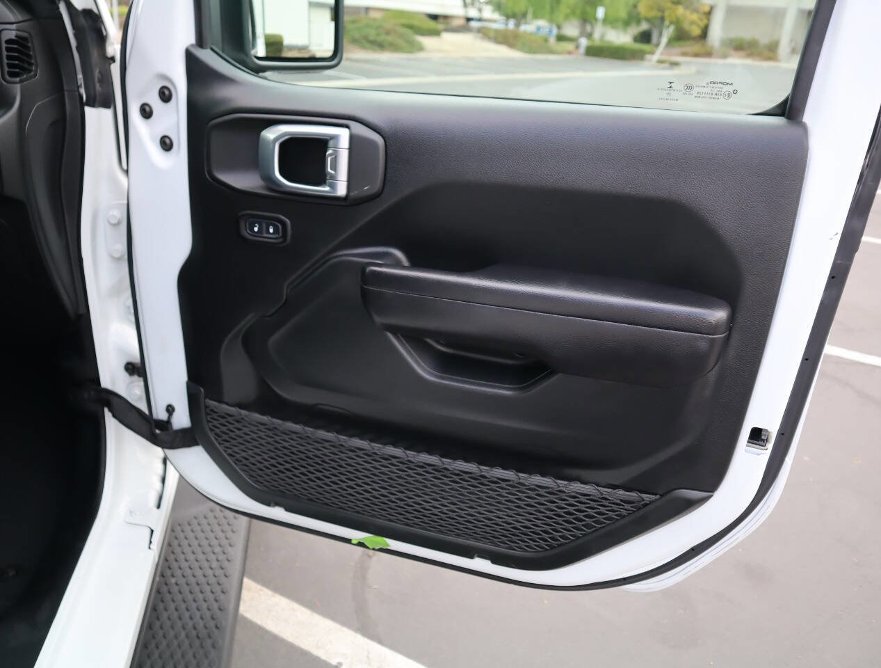 Used 2021 Jeep Wrangler Sport image 40