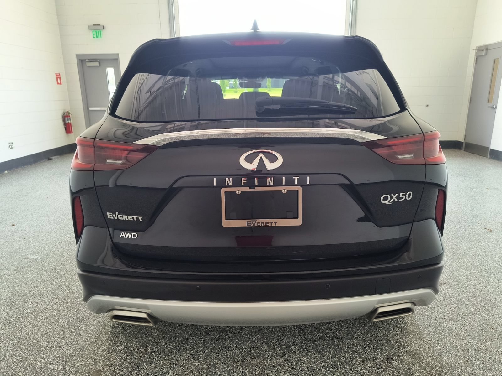 Certified 2025 INFINITI QX50 Luxe AWD/4WD image 4