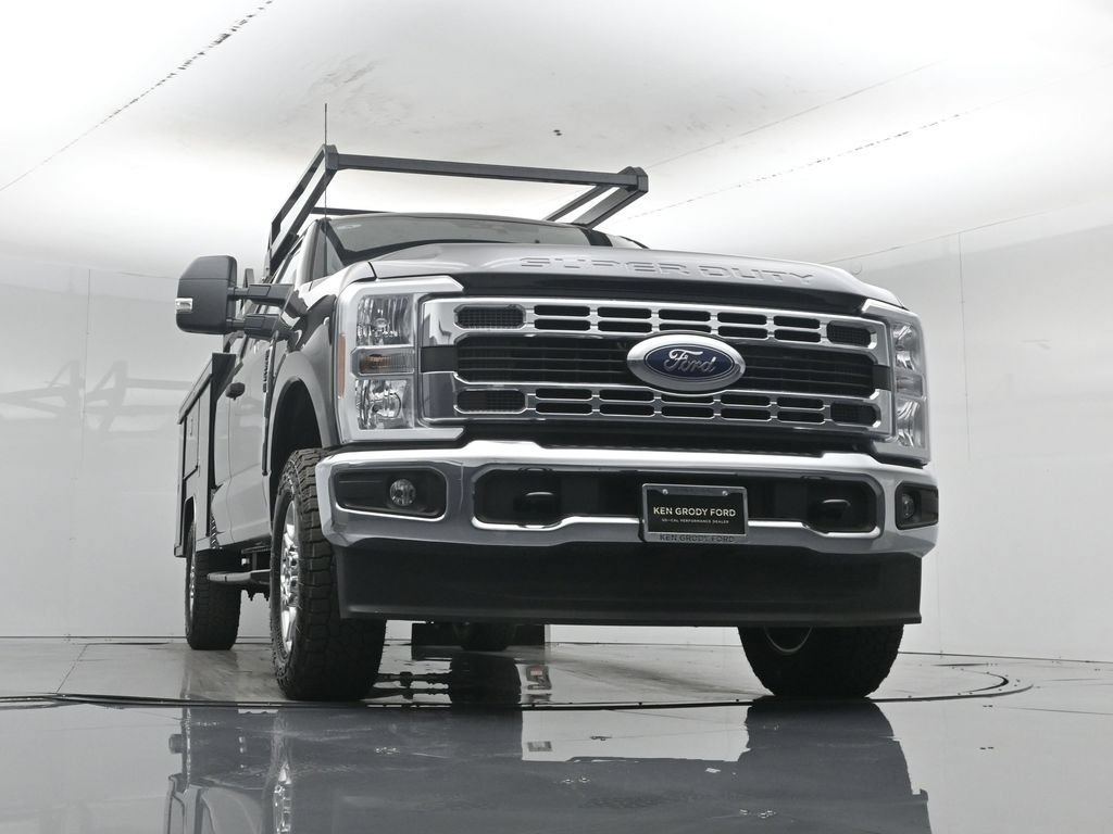 New 2026 Ford F350 XLT w/ FX4 Off-Road Package AWD/4WD image 56