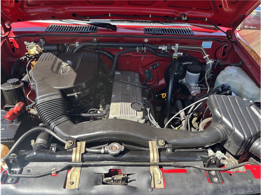 Used 1995 Nissan Pickup XE AWD/4WD image 12
