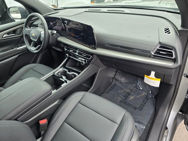 New 2025 Chevrolet Traverse LT w/ LPO, Illumination Package image 12