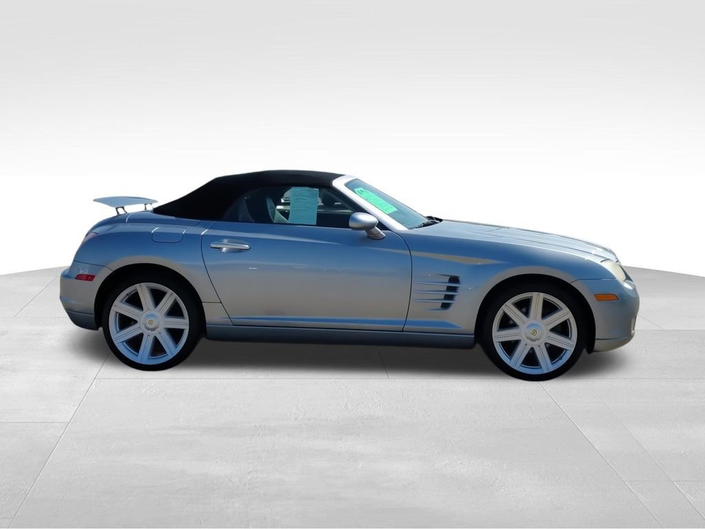 Used 2005 Chrysler Crossfire Limited image 9