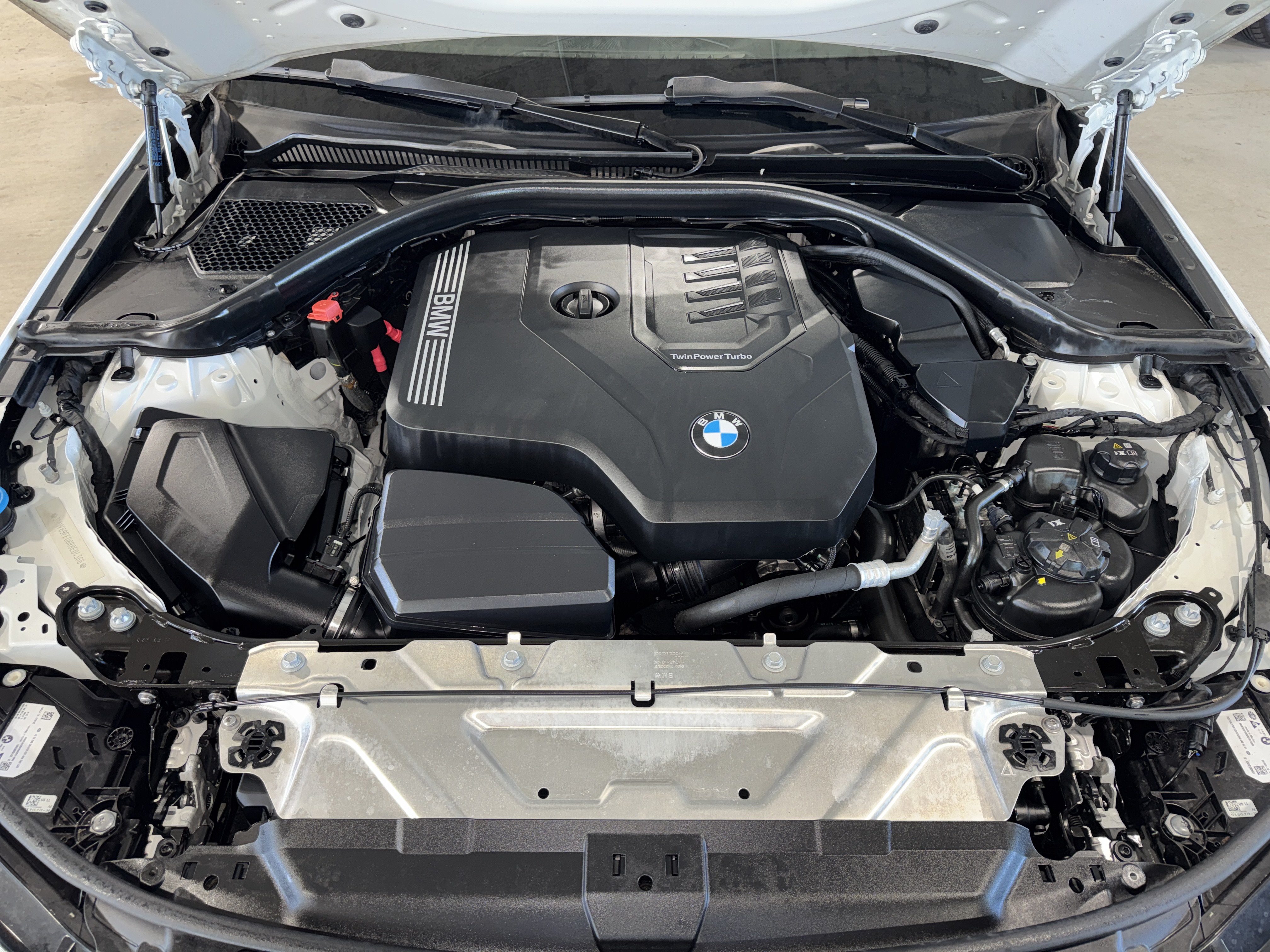 Used 2024 BMW 330i Sedan w/ Convenience Package RWD image 26