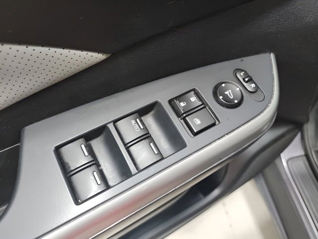 Used 2015 Honda CR-V Touring image 26