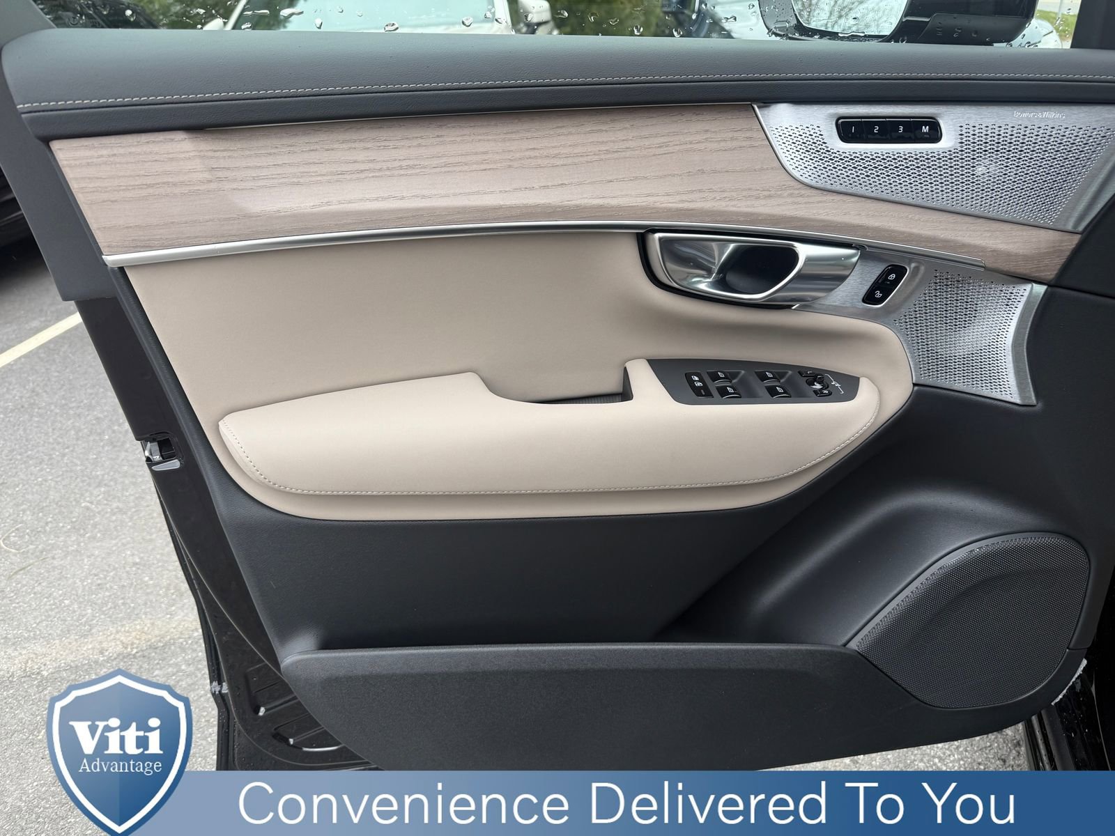 New 2026 Volvo XC90 T8 Ultra w/ Lounge Package image 11