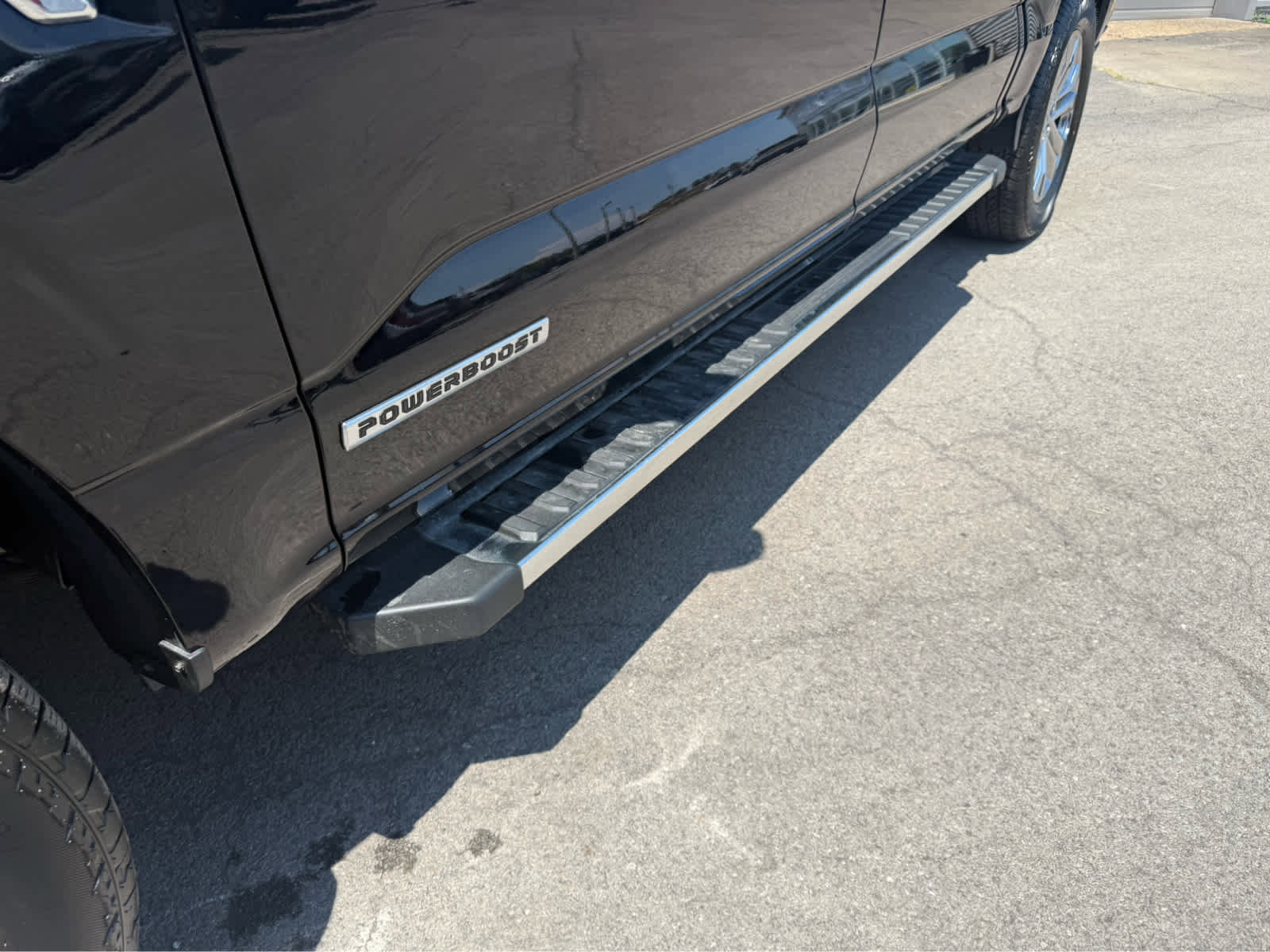 New 2025 Ford F150 Lariat w/ Equipment Group 501A Mid image 5