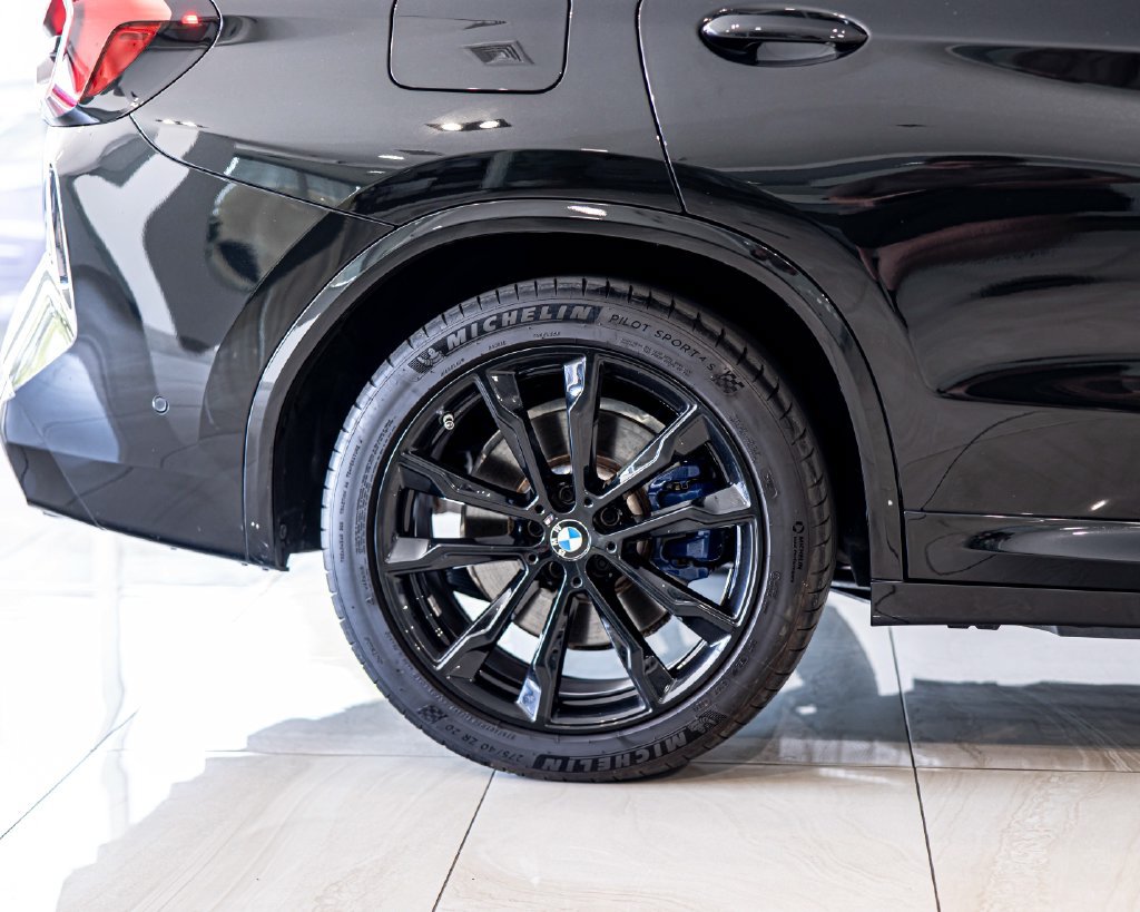 Used 2024 BMW X3 M40i w/ Parking Assistance Package AWD/4WD image 11
