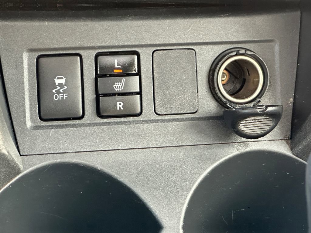 Used 2011 Toyota RAV4 Limited image 17