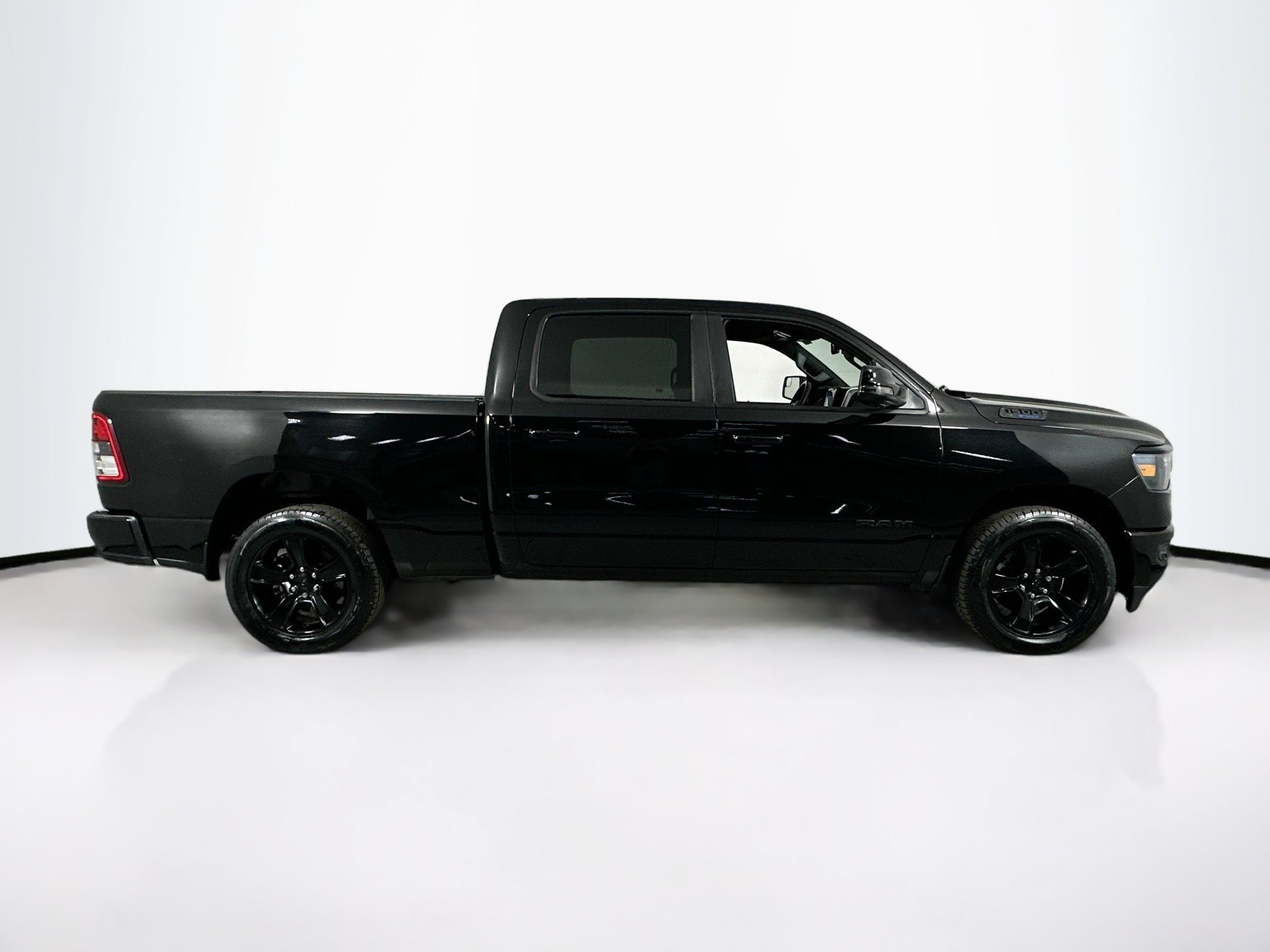 Used 2023 RAM 1500 Big Horn AWD/4WD image 4