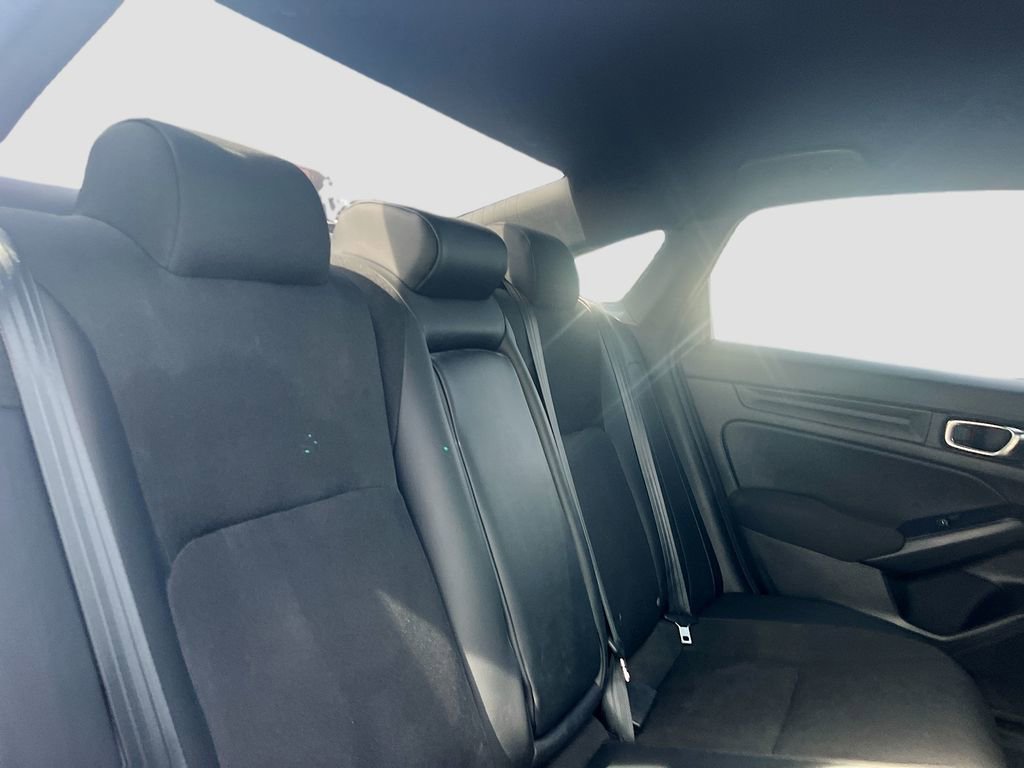 Used 2025 Honda Civic Sport image 25