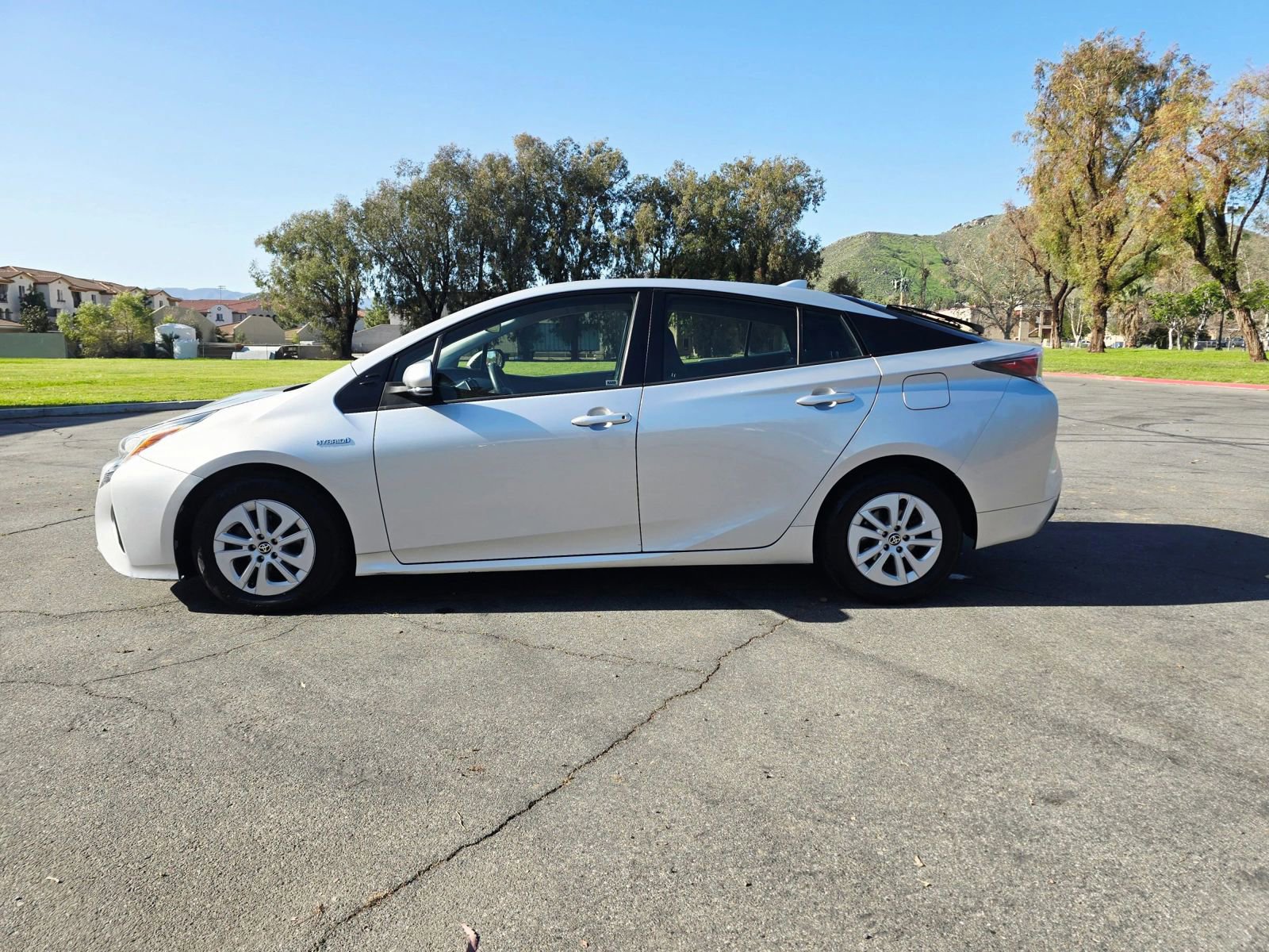 Used 2017 Toyota Prius Two image 5