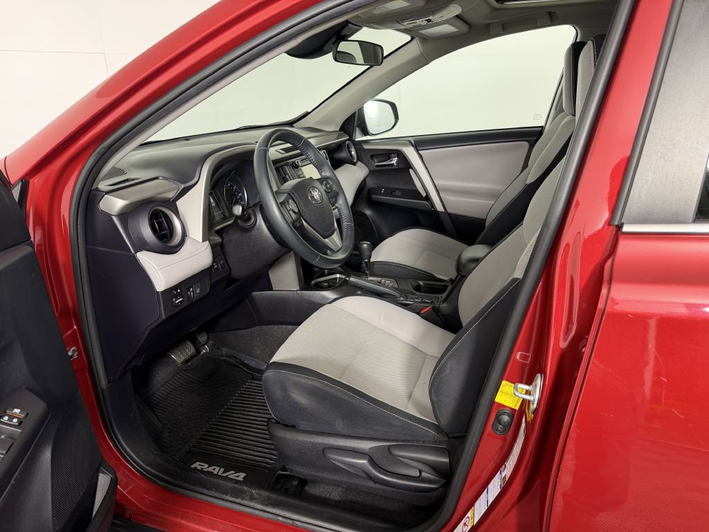 Used 2017 Toyota RAV4 XLE image 17
