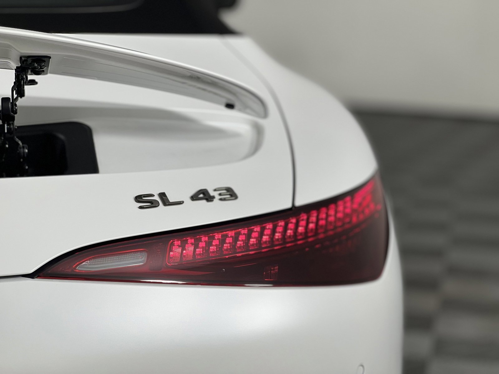 Used 2024 Mercedes-Benz SL 43 AMG image 12