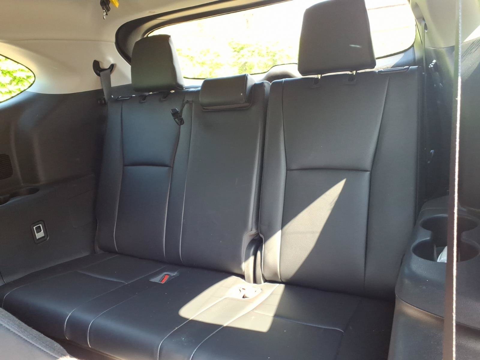 Used 2023 Toyota Highlander XLE AWD/4WD image 17