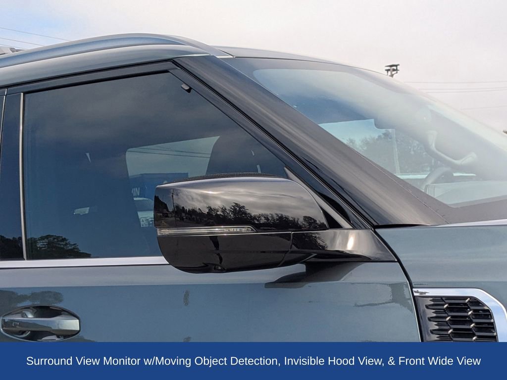 Used 2025 Nissan Armada SL image 12