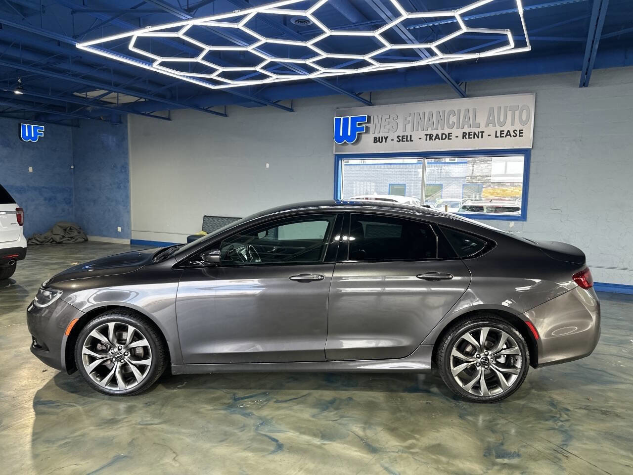 Used 2016 Chrysler 200 S w/ Comfort Group image 13