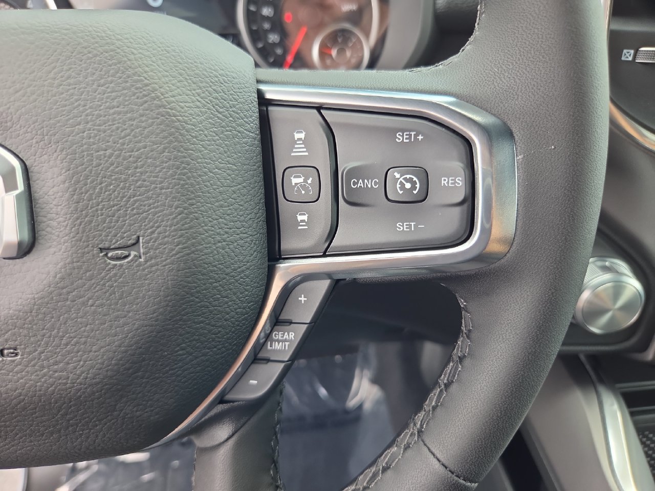 New 2026 RAM 1500 Laramie w/ Sport Appearance Package AWD/4WD image 31