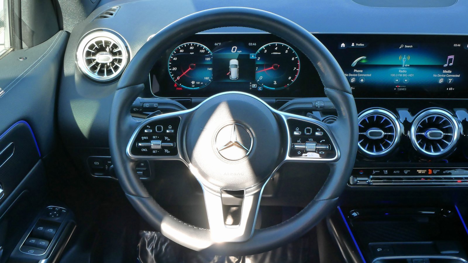 Used 2021 Mercedes-Benz GLA 250 4MATIC image 33