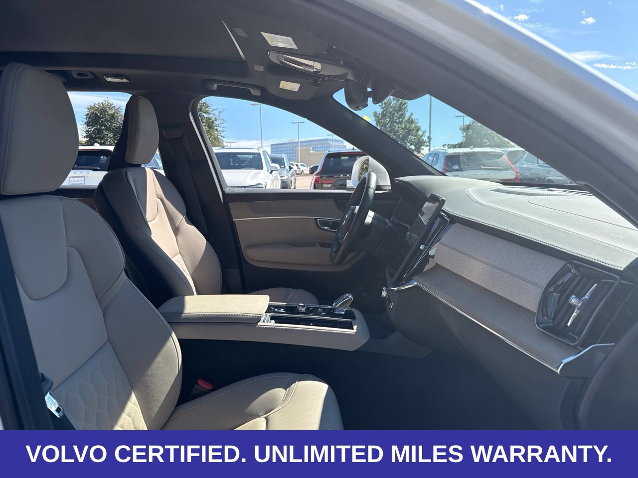 Certified 2026 Volvo XC90 B6 Plus AWD/4WD image 17
